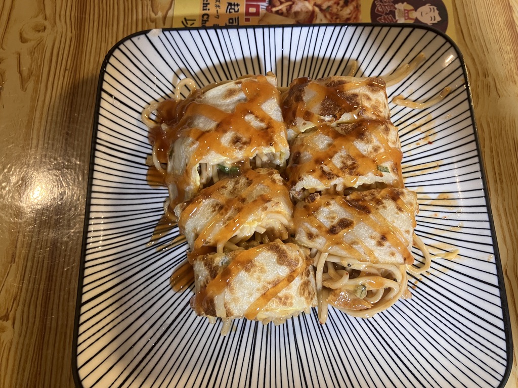 キムチ入りの焼きそば