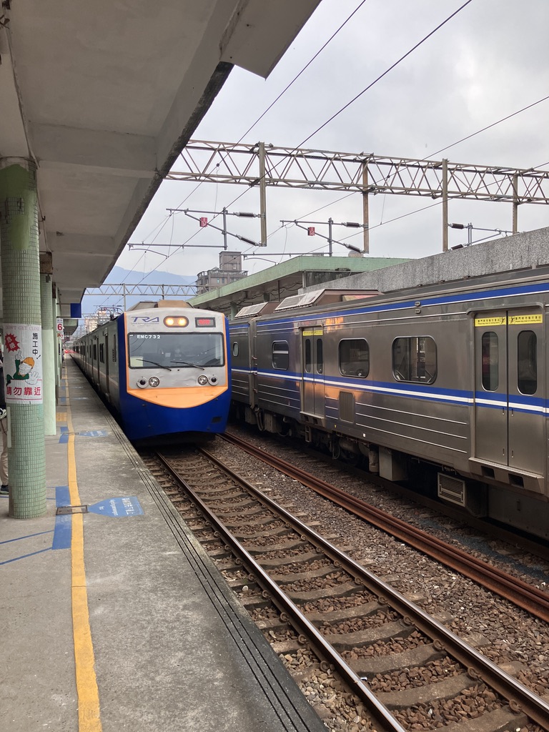 瑞芳（Ruifang）駅で乗り換えた電車