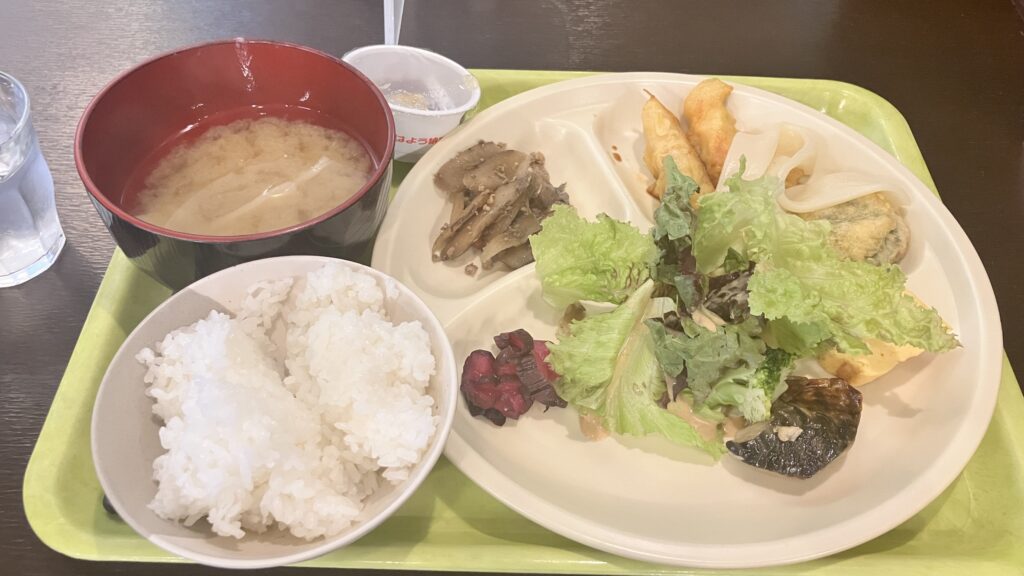 朝食バイキングで取ったもの