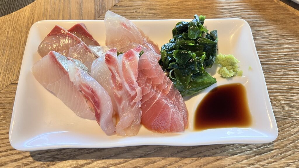 屋久島近海の魚のお刺身