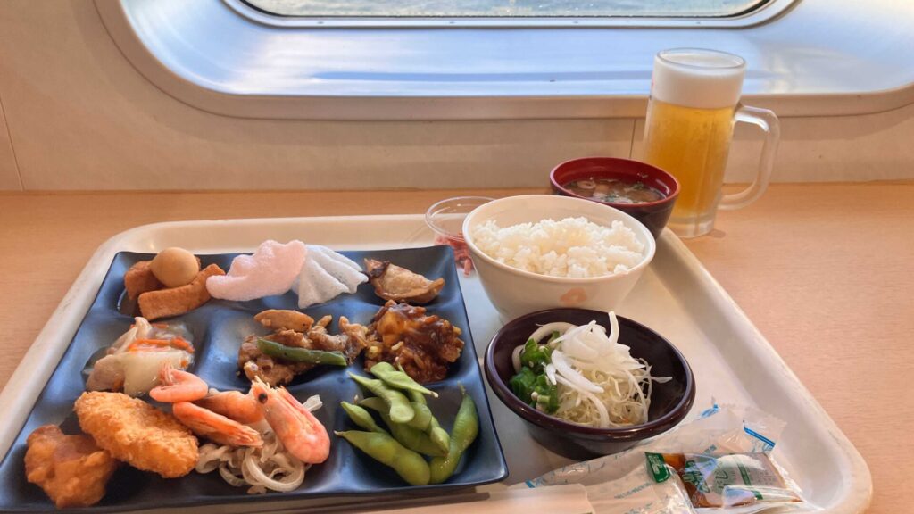 夕食バイキングで食べたものと生ビール